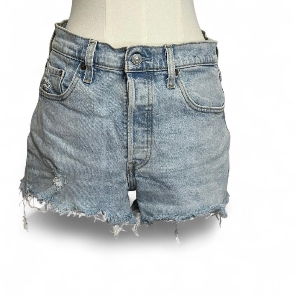 Levi’s 501 Women’s Distressed Denim Shorts – Light Wash